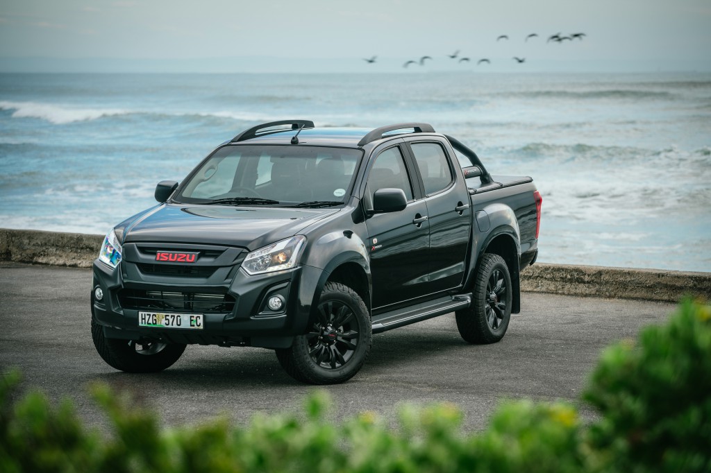Isuzu X Rider Black Edition!!! 4X4 Motoring News Reviews Events